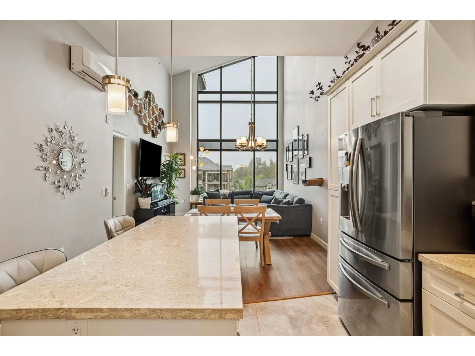 610 8561 203A AVENUE