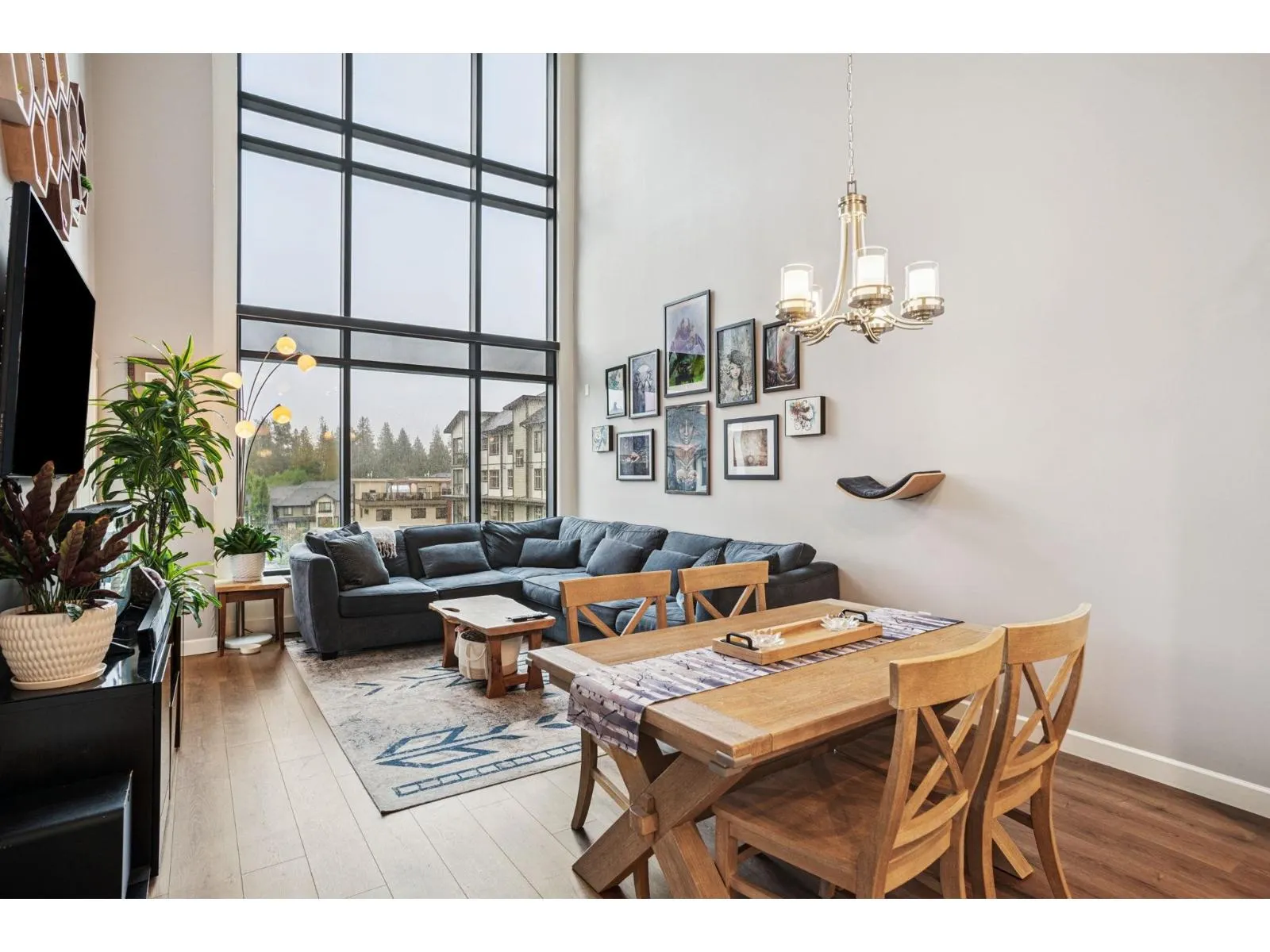 610 8561 203A AVENUE