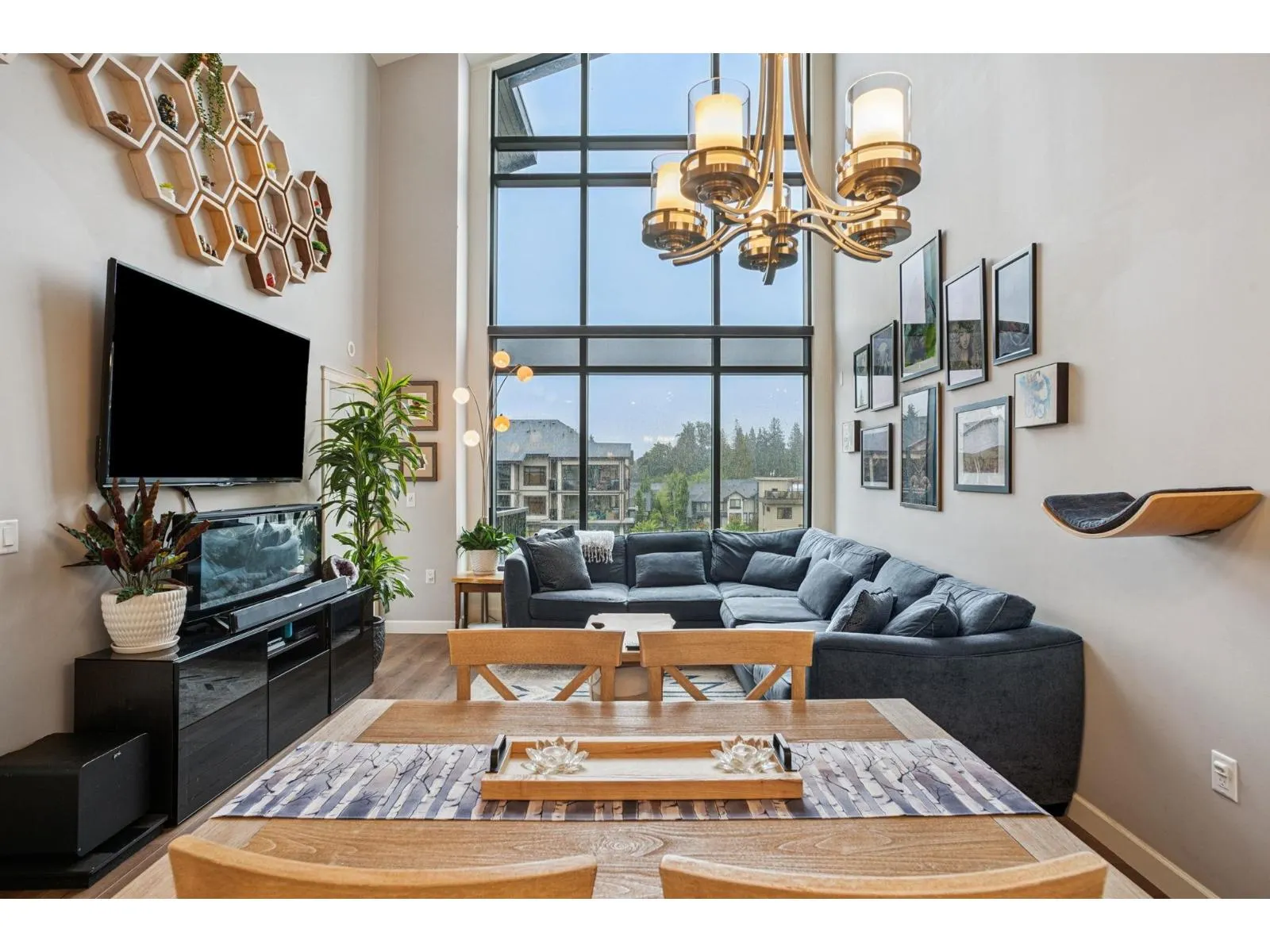 610 8561 203A AVENUE