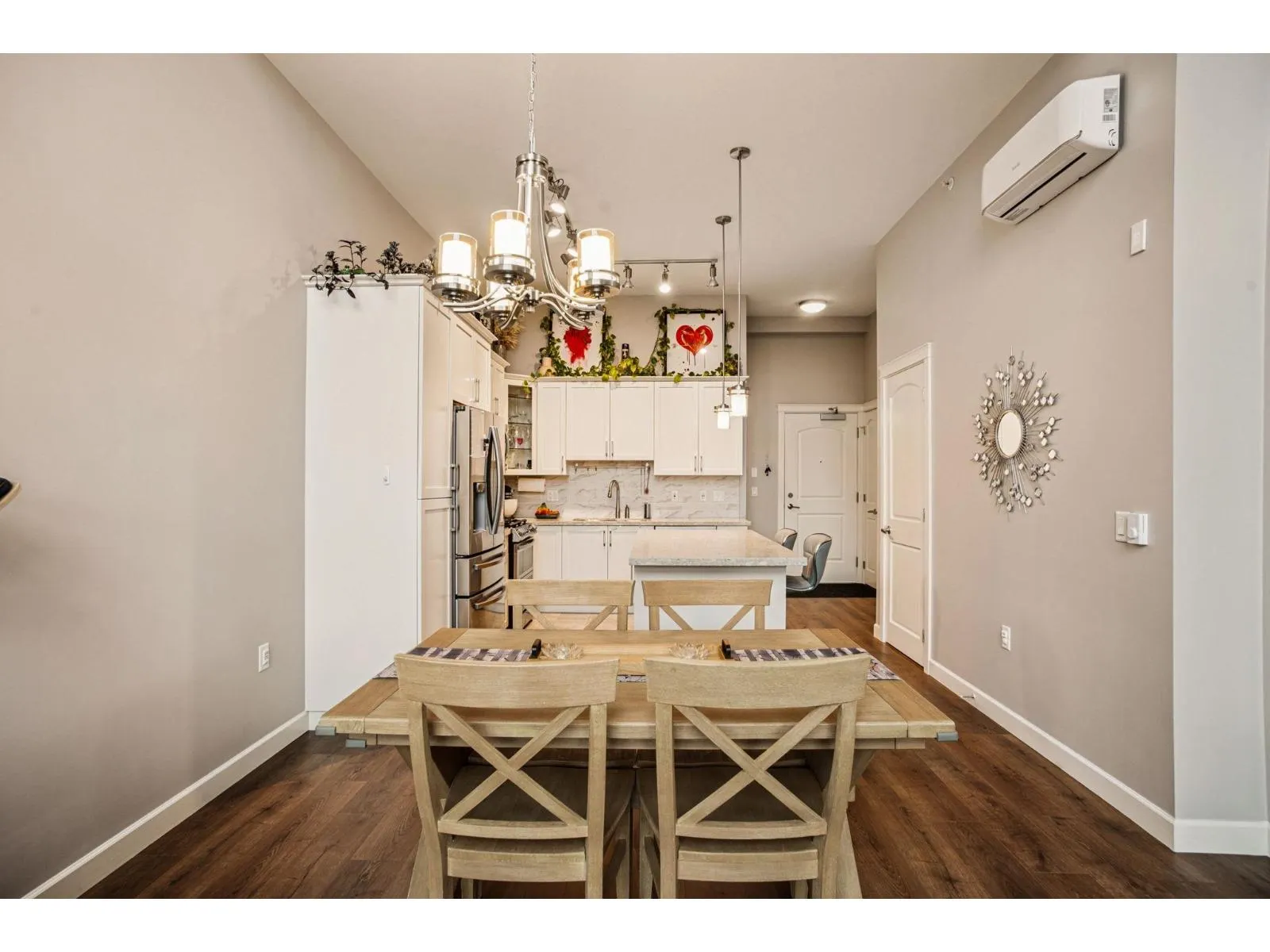 610 8561 203A AVENUE