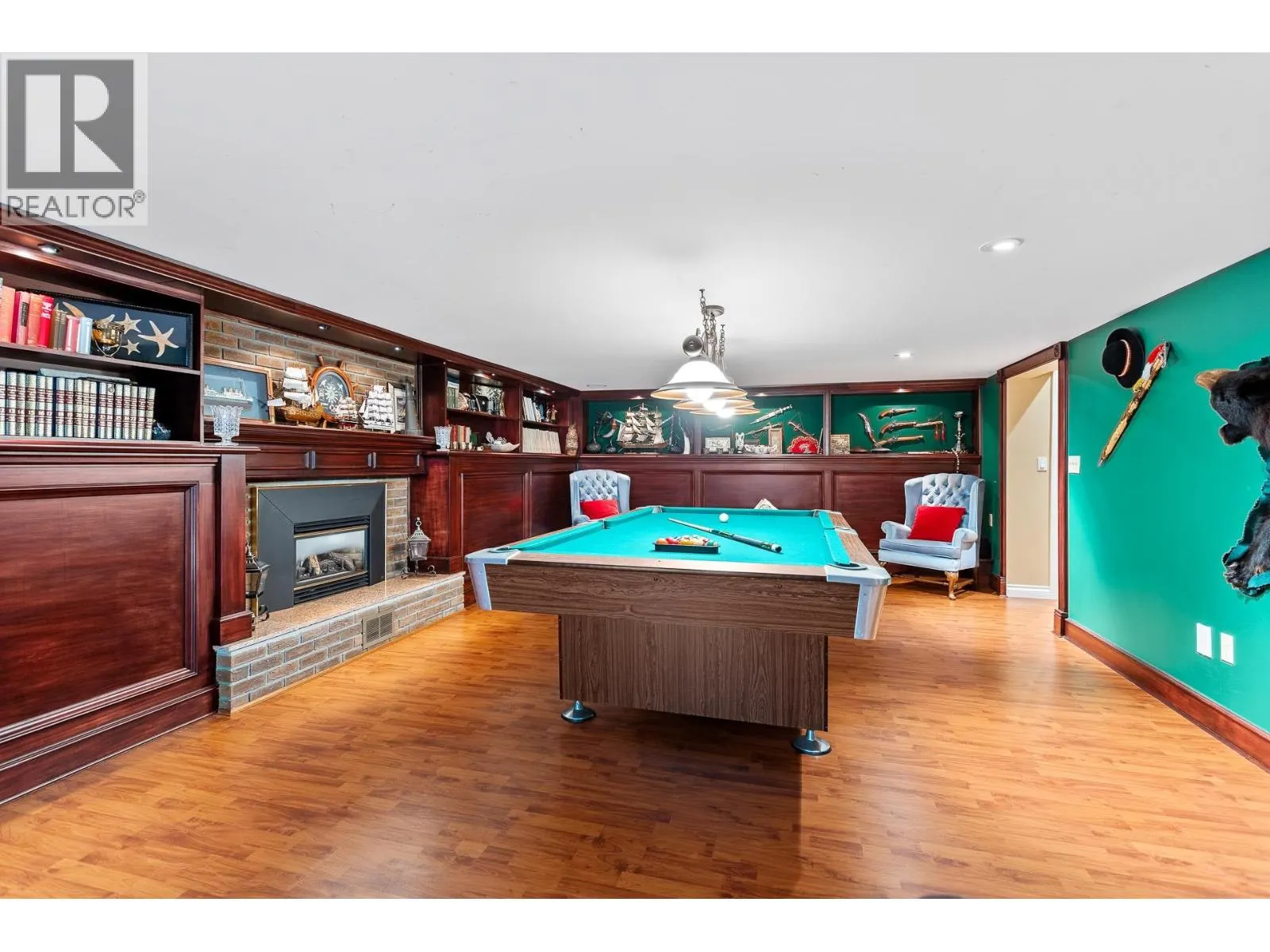 2953 ADMIRAL COURT