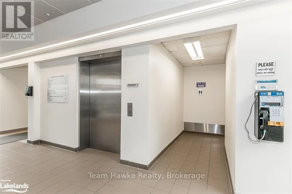 203 - 240 PENETANGUISHENE ROAD, #203