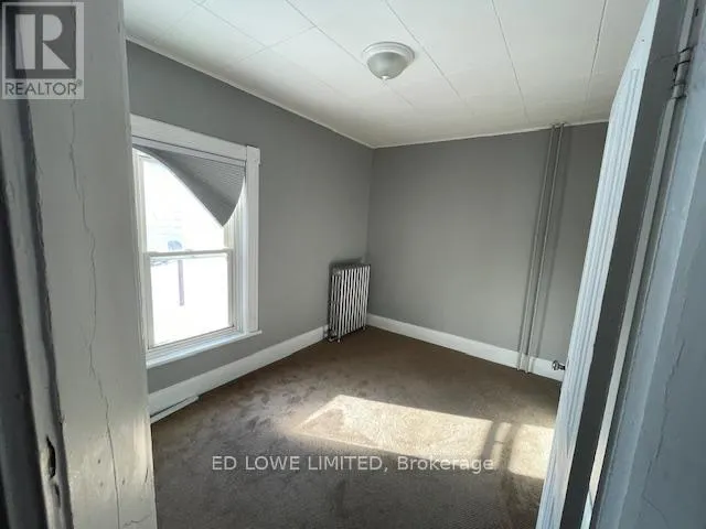 39 A POYNTZ STREET