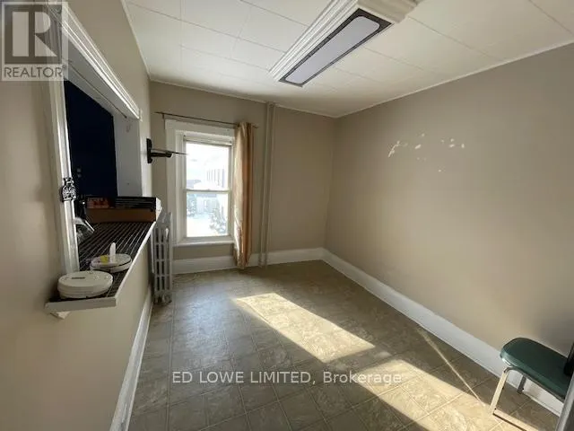 39 A POYNTZ STREET