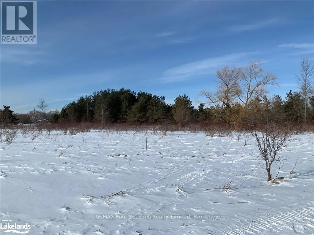 6762 33/34 NOTTAWASAGA SIDE ROAD