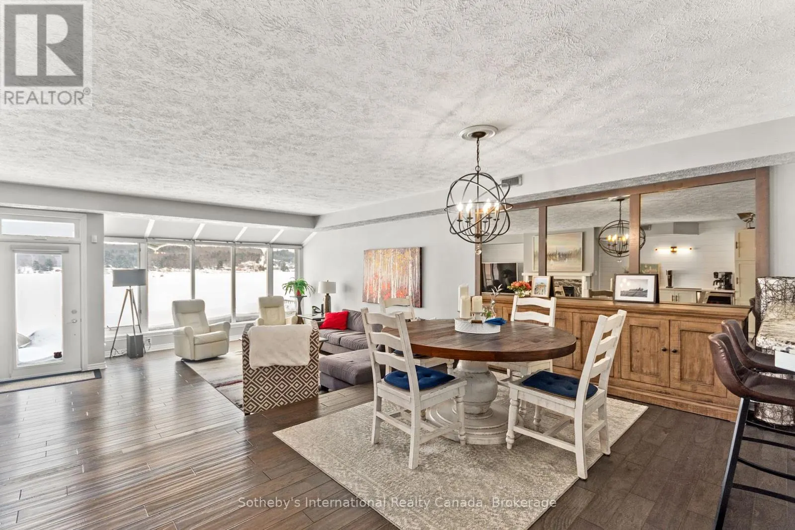 10 - 8 BECK BOULEVARD, #10