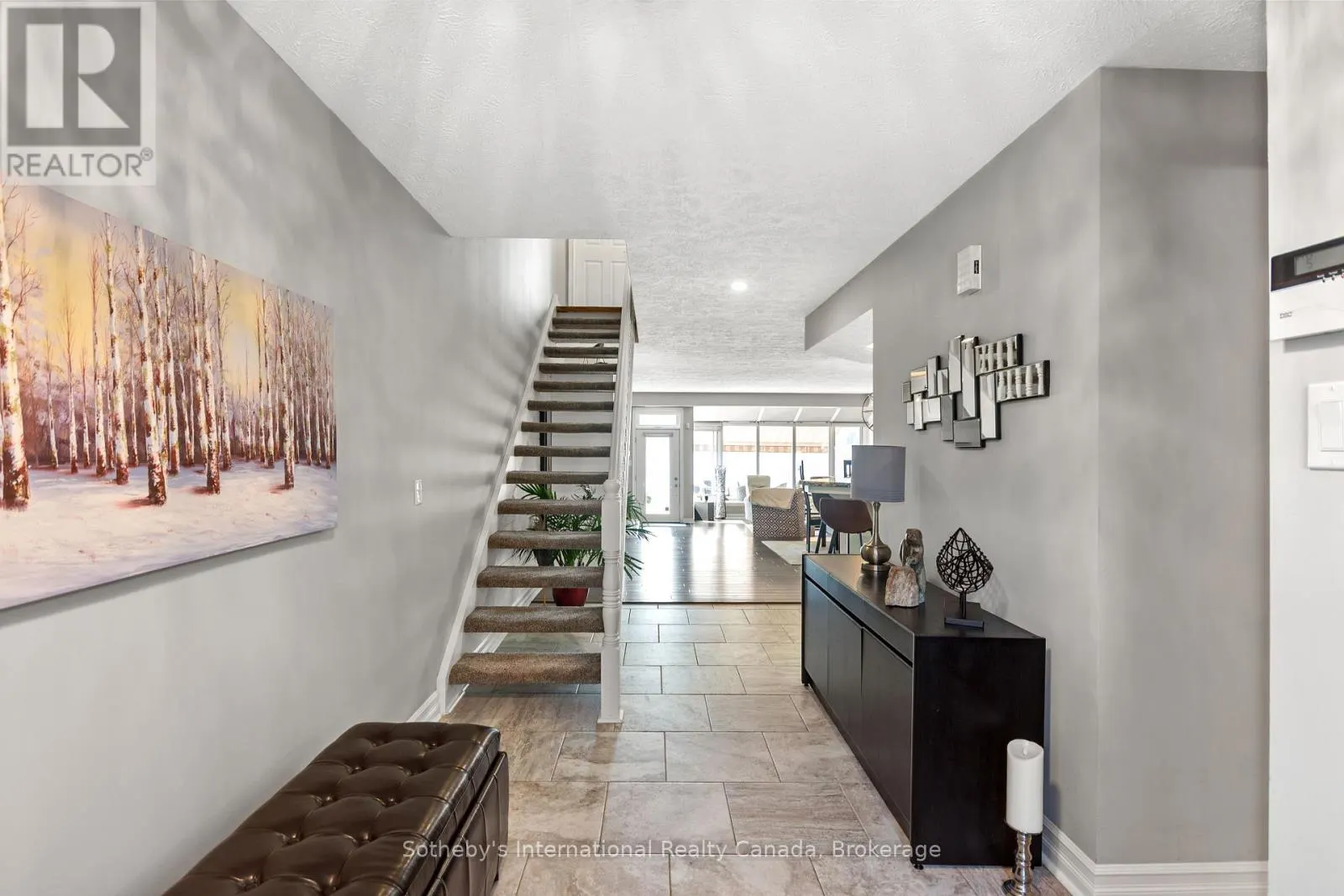 10 - 8 BECK BOULEVARD, #10