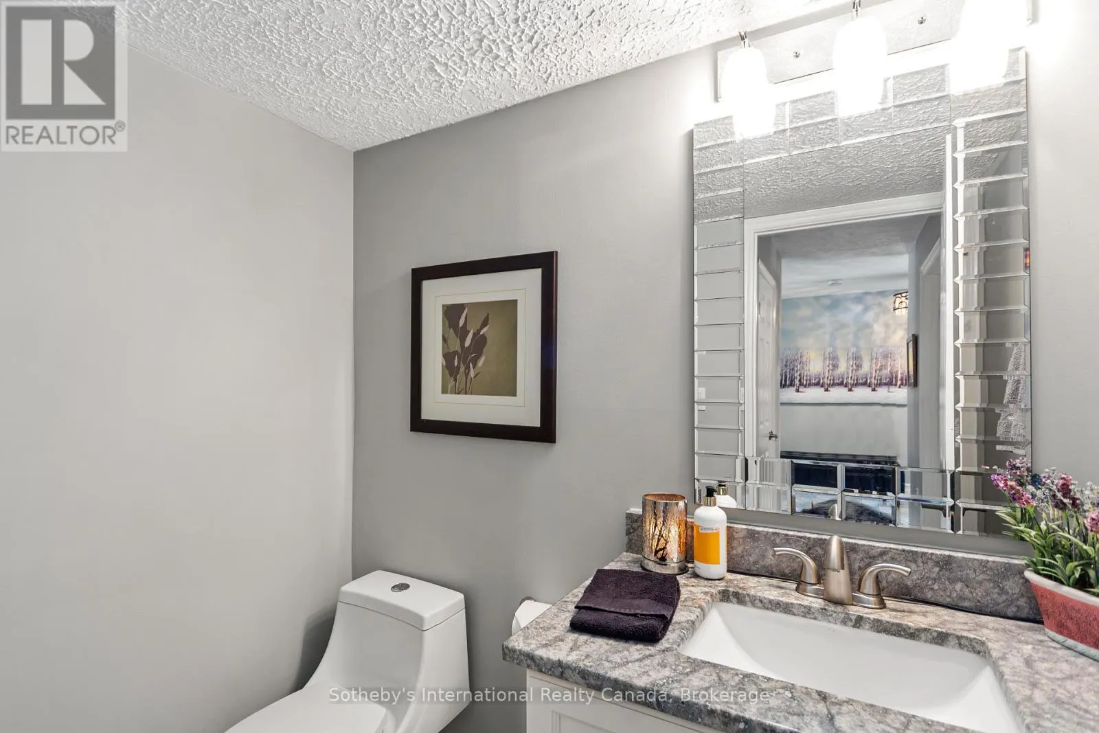 10 - 8 BECK BOULEVARD, #10