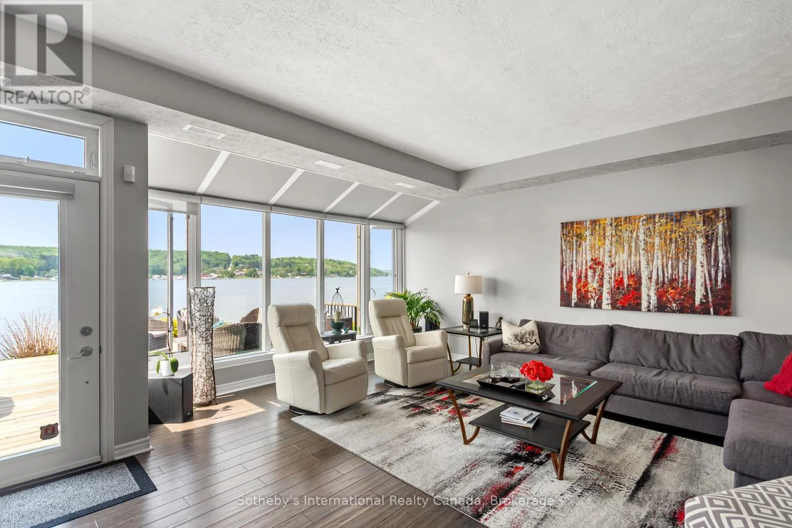 10 - 8 BECK BOULEVARD, #10