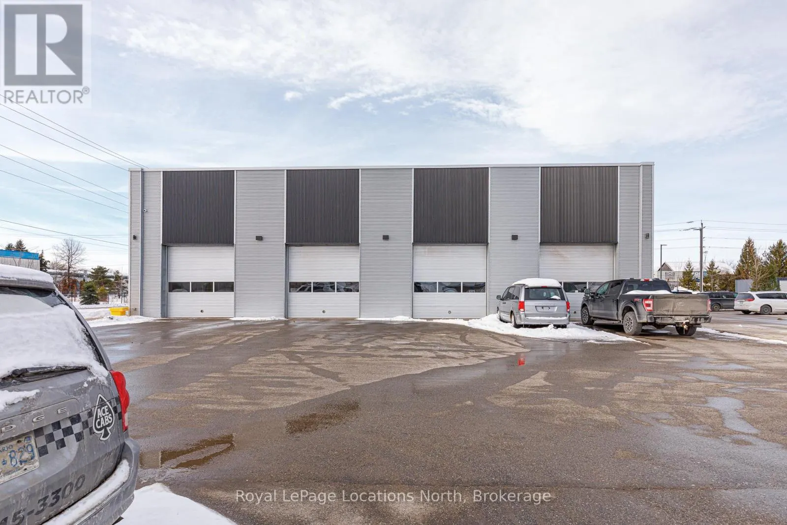 100 - 245 RAGLAN STREET E, #100