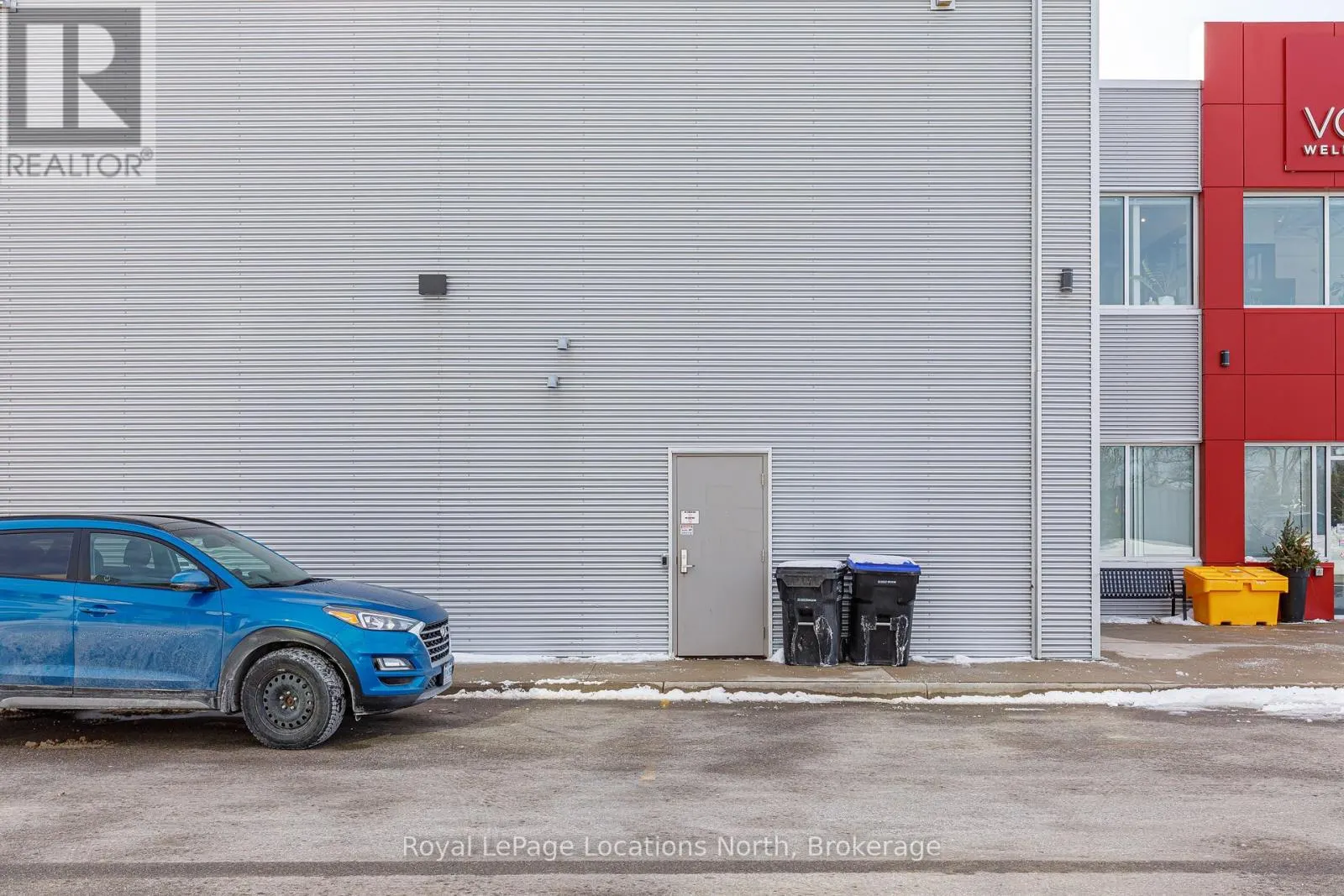 100 - 245 RAGLAN STREET E, #100