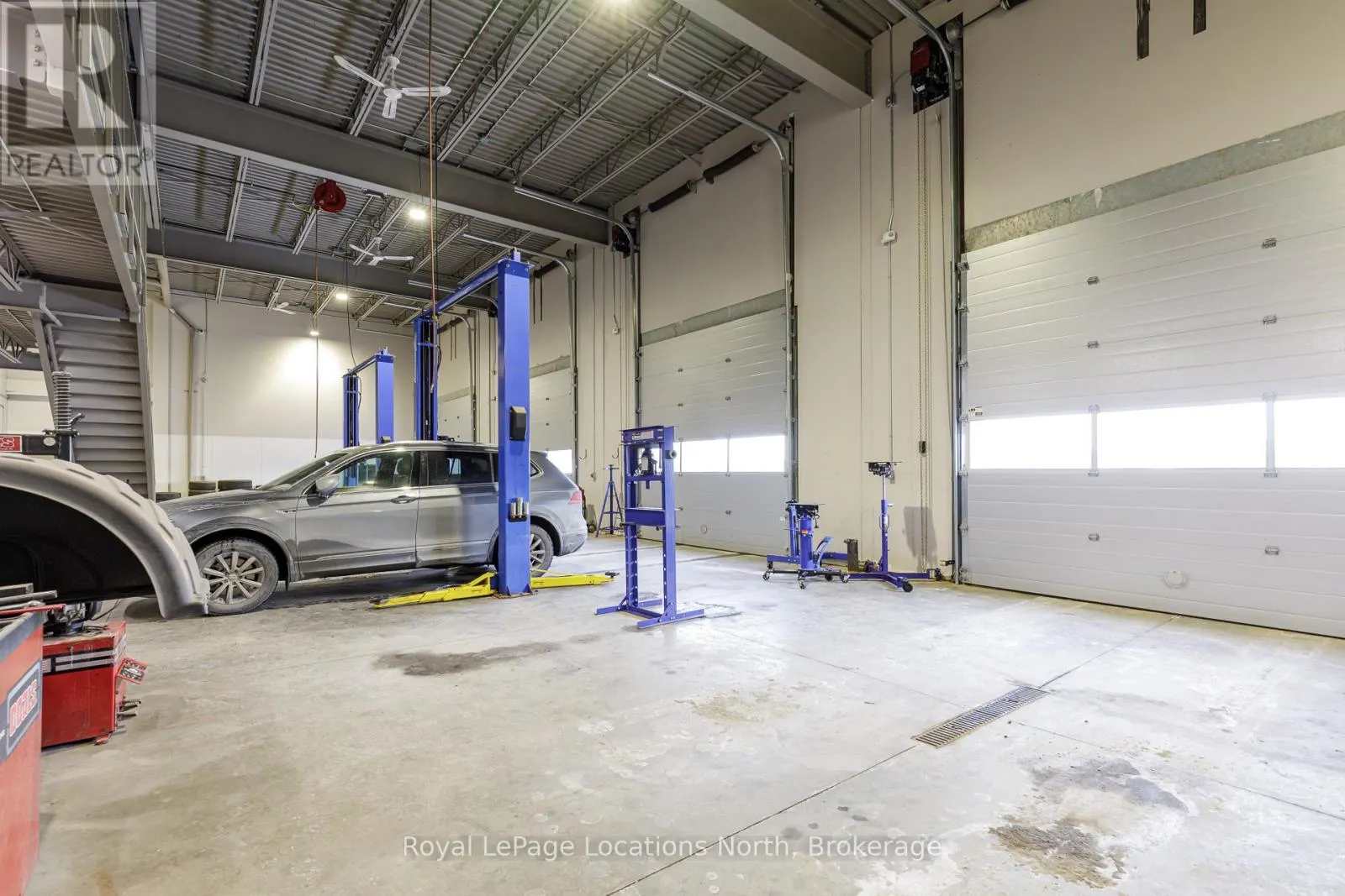 100 - 245 RAGLAN STREET E, #100