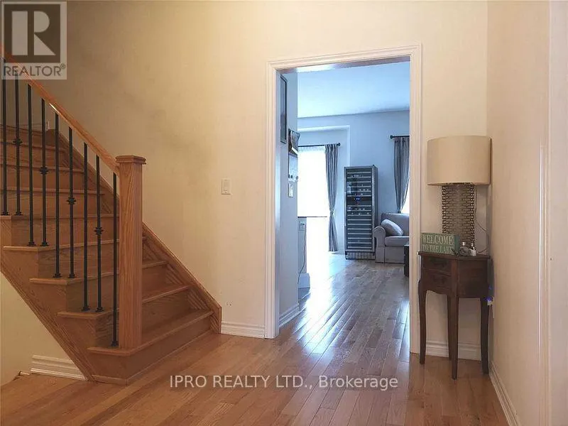 18 FARWELL AVENUE
