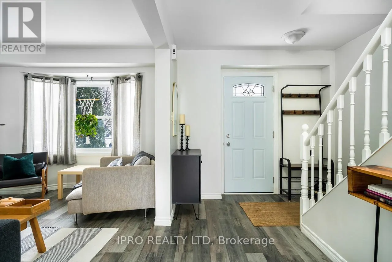 19 REID CRESCENT