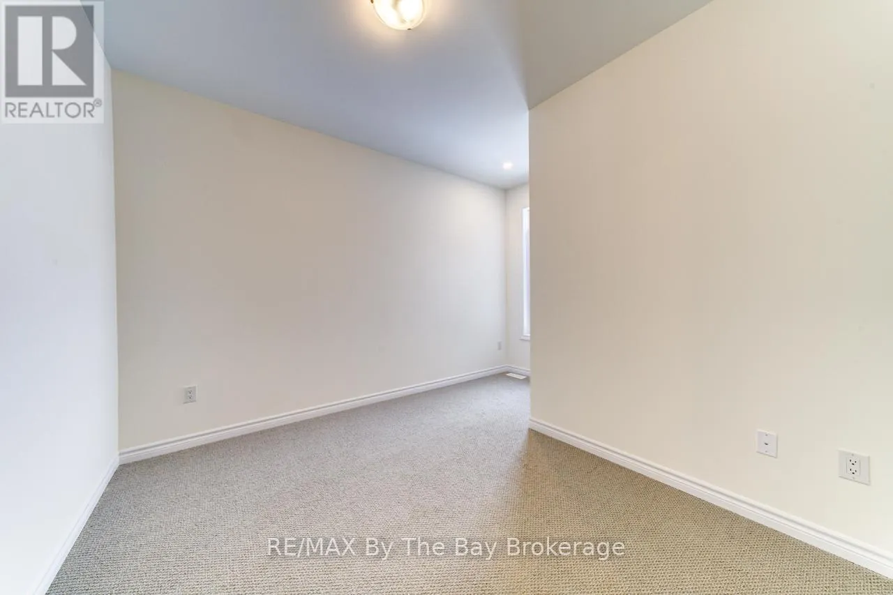 15 SUN VALLEY AVENUE