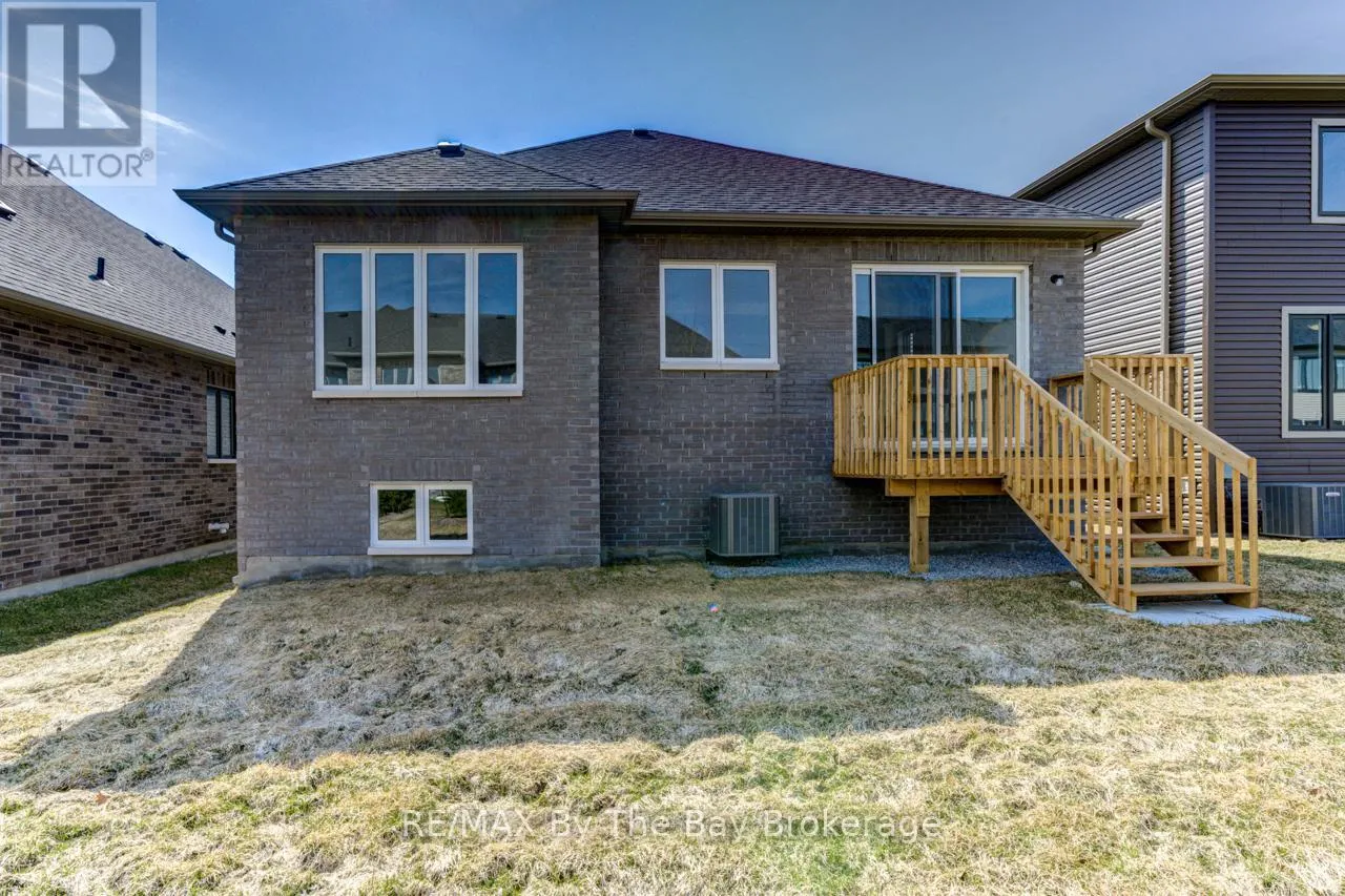 15 SUN VALLEY AVENUE