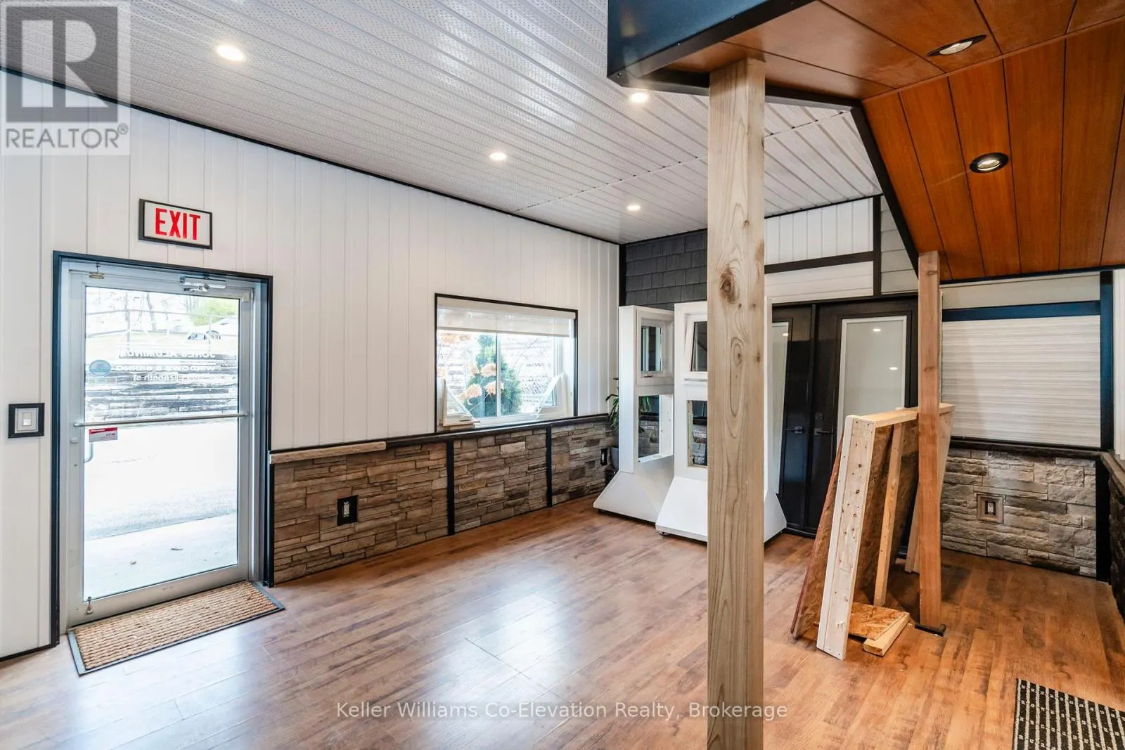 169 ELIZABETH STREET