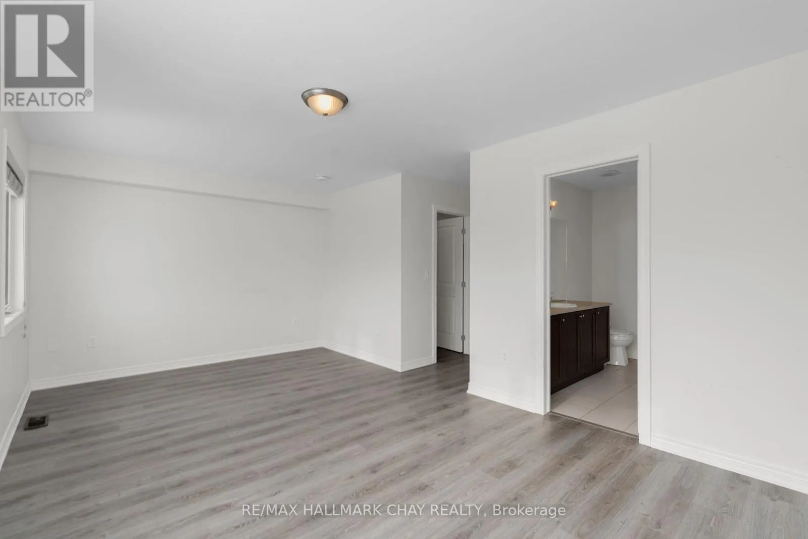 19 CHURCHLEA MEWS