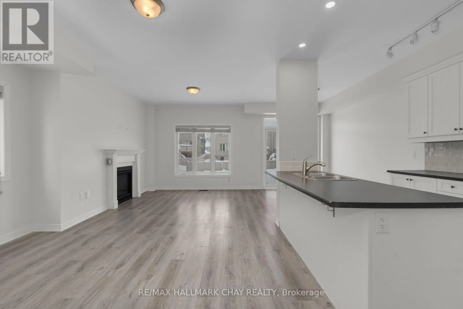 19 CHURCHLEA MEWS