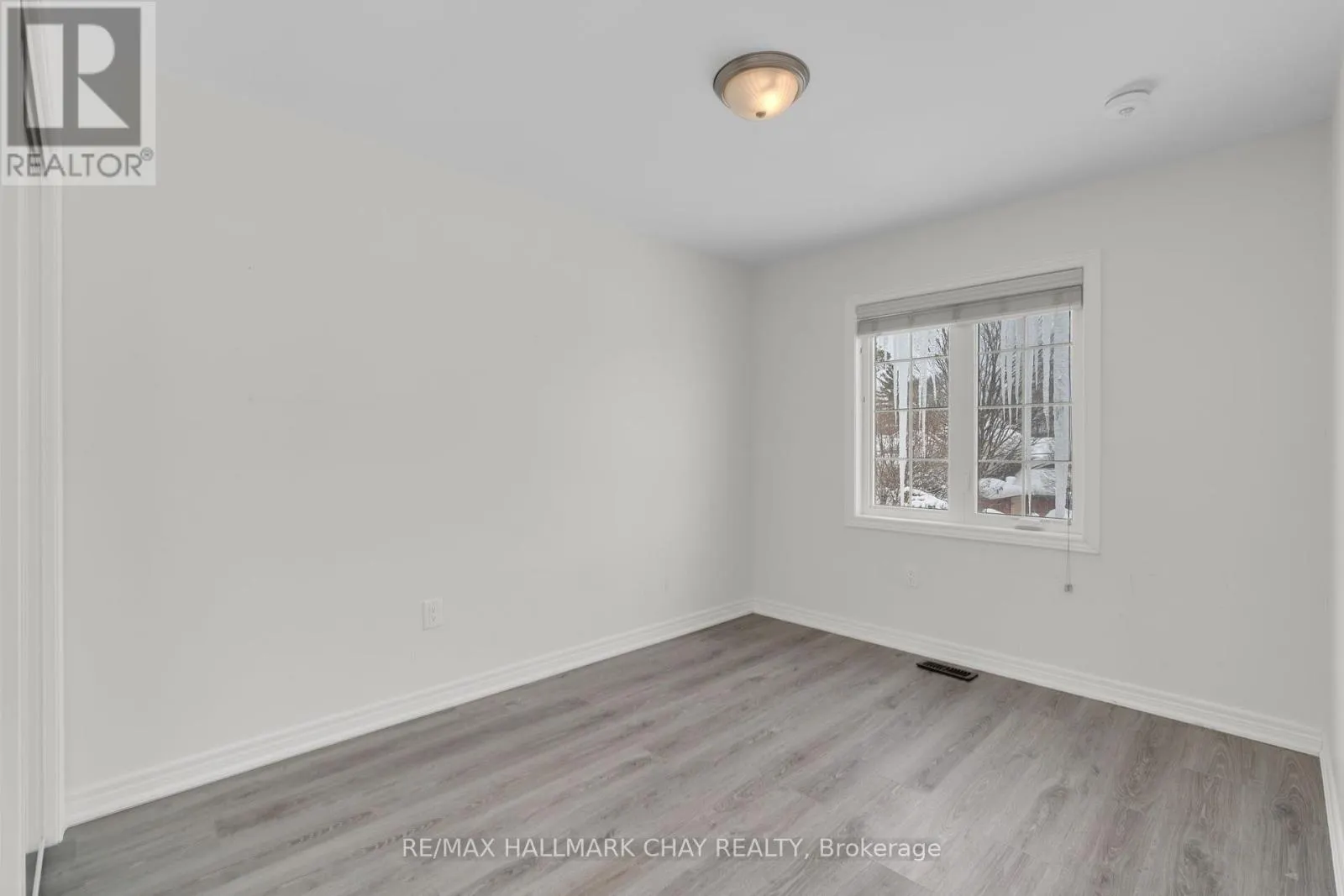 19 CHURCHLEA MEWS