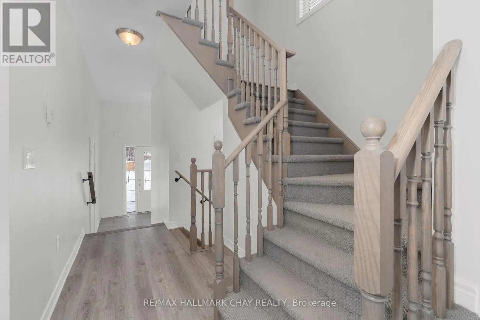 19 CHURCHLEA MEWS