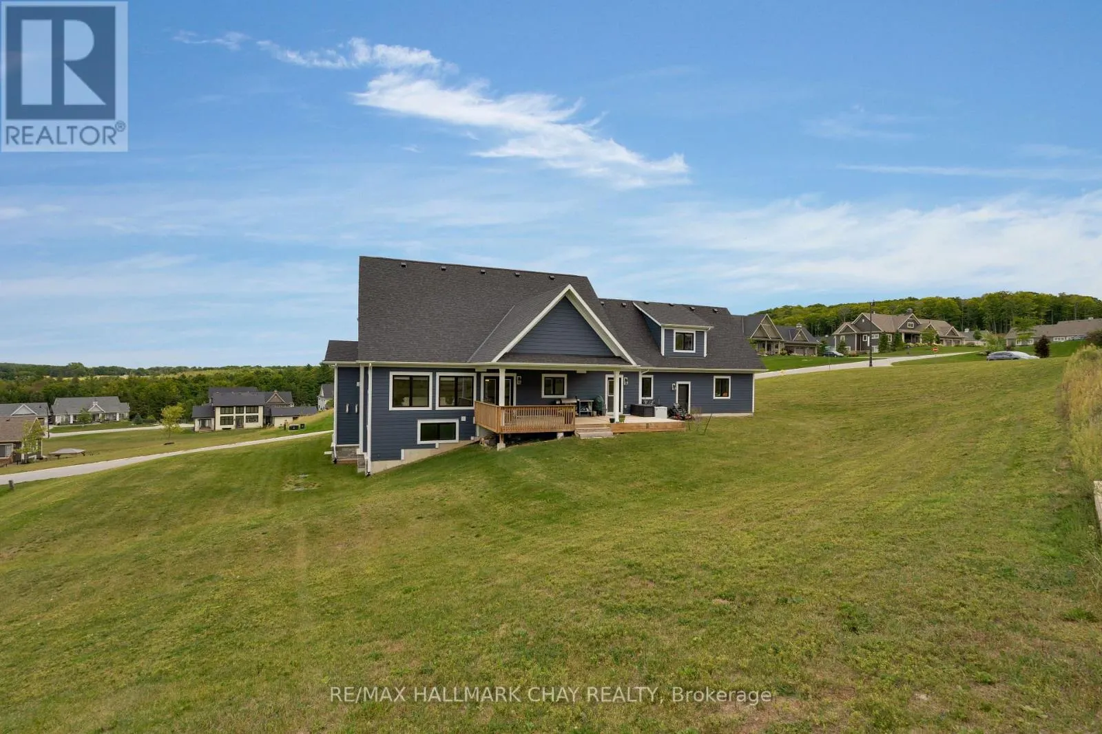 28 THOROUGHBRED DRIVE
