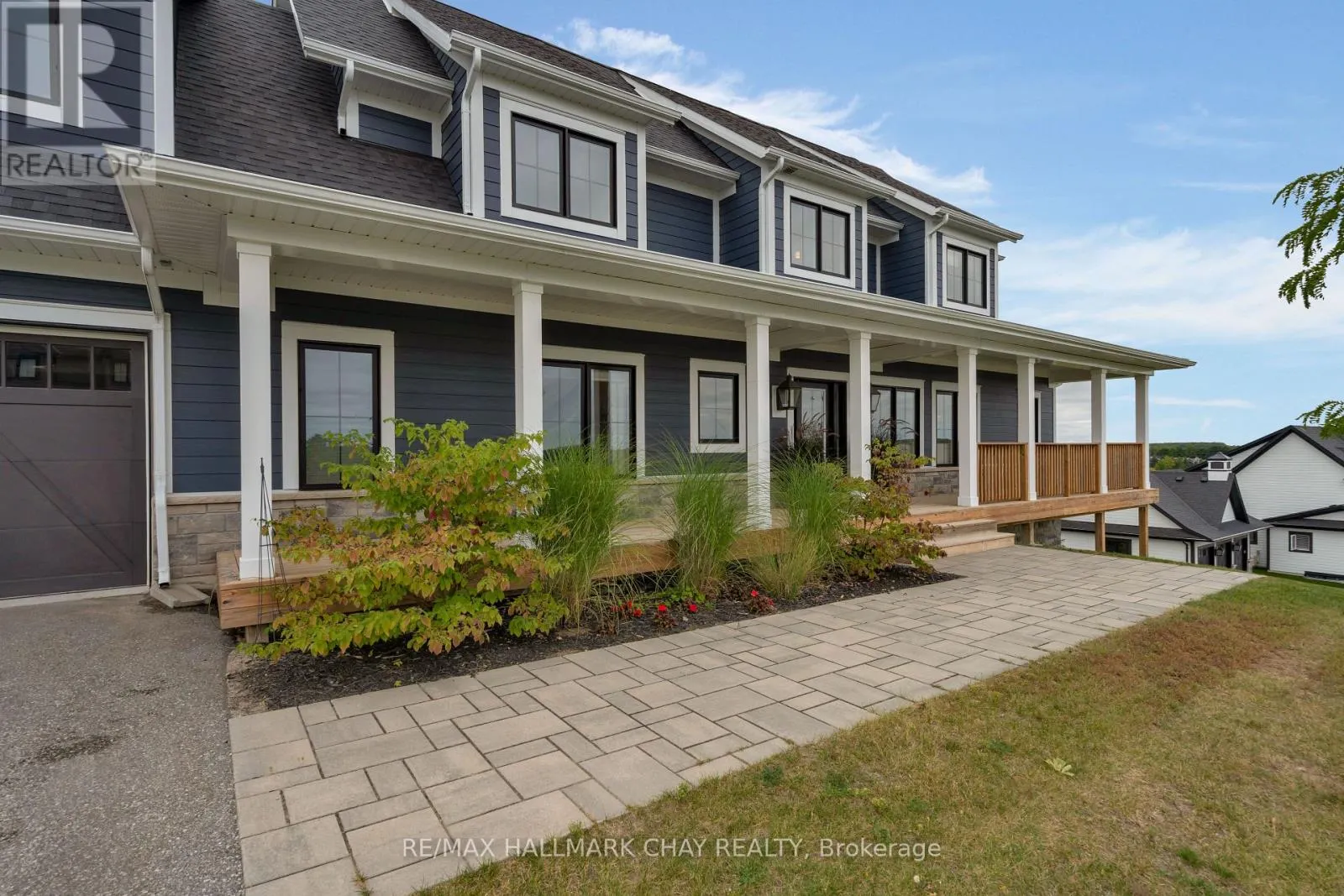 28 THOROUGHBRED DRIVE