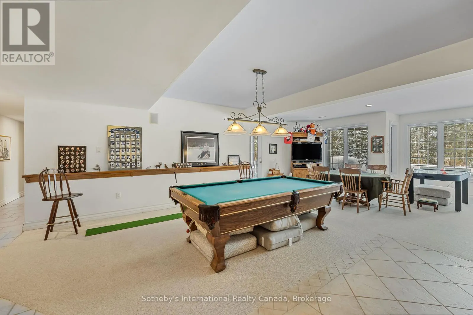 679 SANDY BAY ROAD
