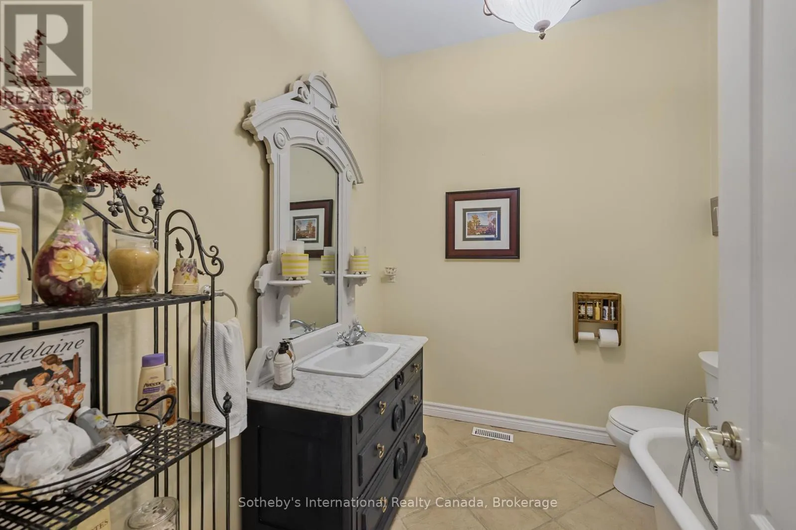 679 SANDY BAY ROAD