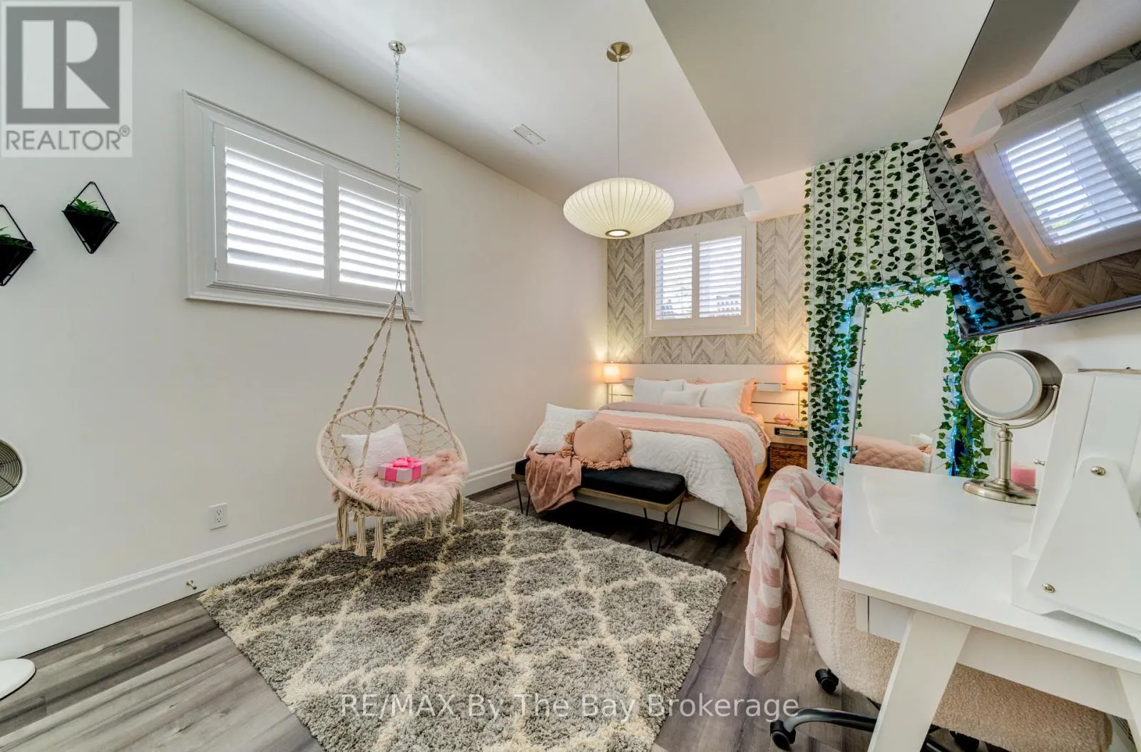 280 ROBINSON ROAD