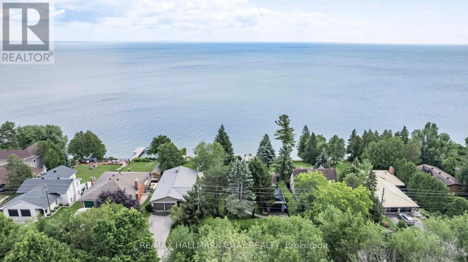 1125 WOODLAND DRIVE