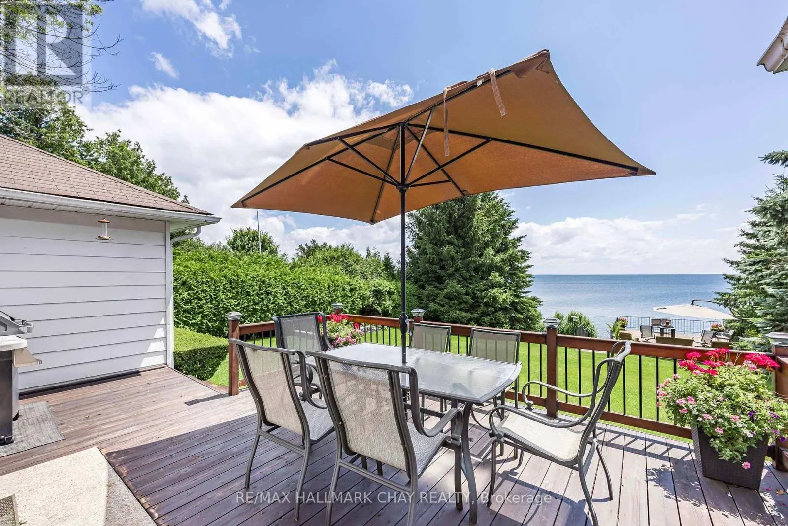 1125 WOODLAND DRIVE
