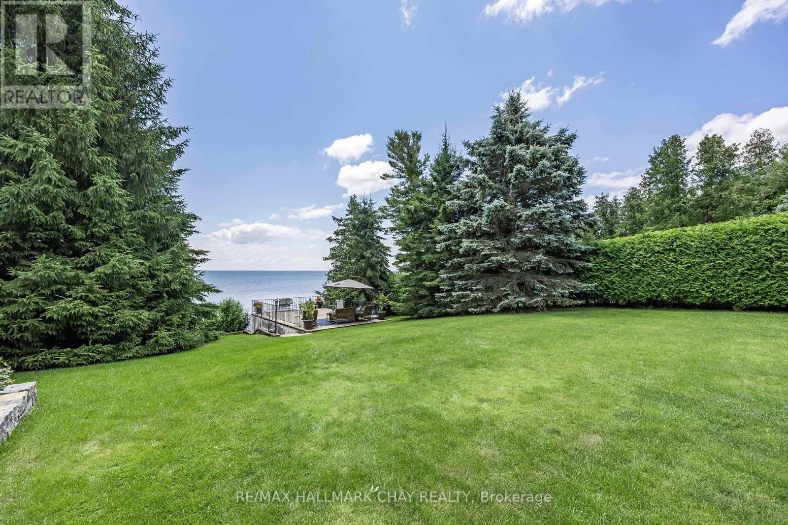 1125 WOODLAND DRIVE