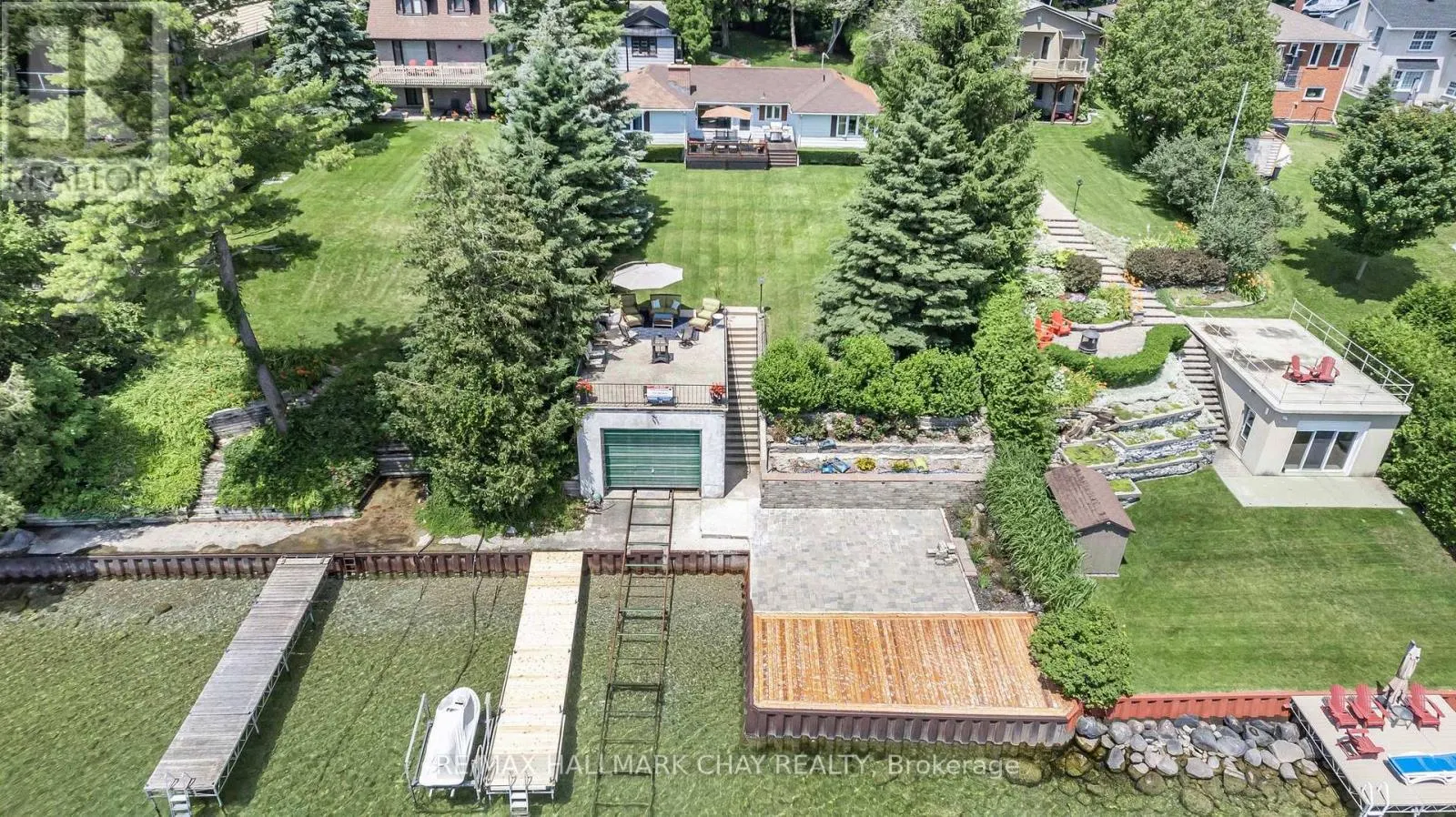 1125 WOODLAND DRIVE