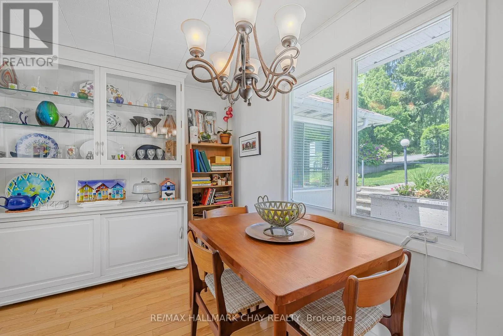 1125 WOODLAND DRIVE