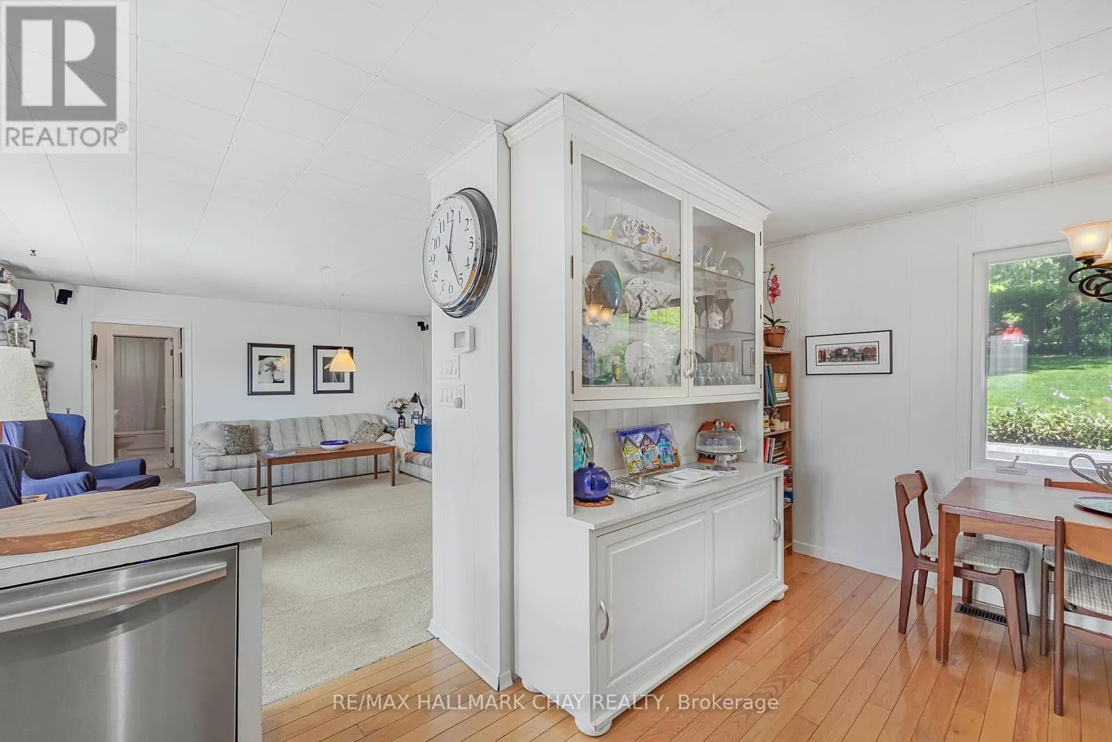 1125 WOODLAND DRIVE
