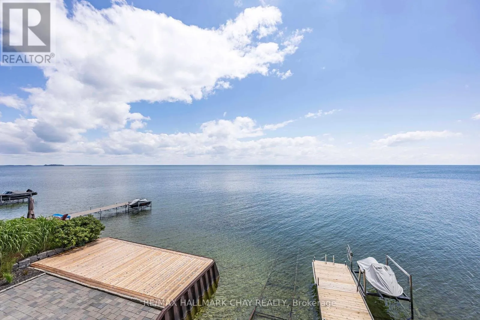 1125 WOODLAND DRIVE