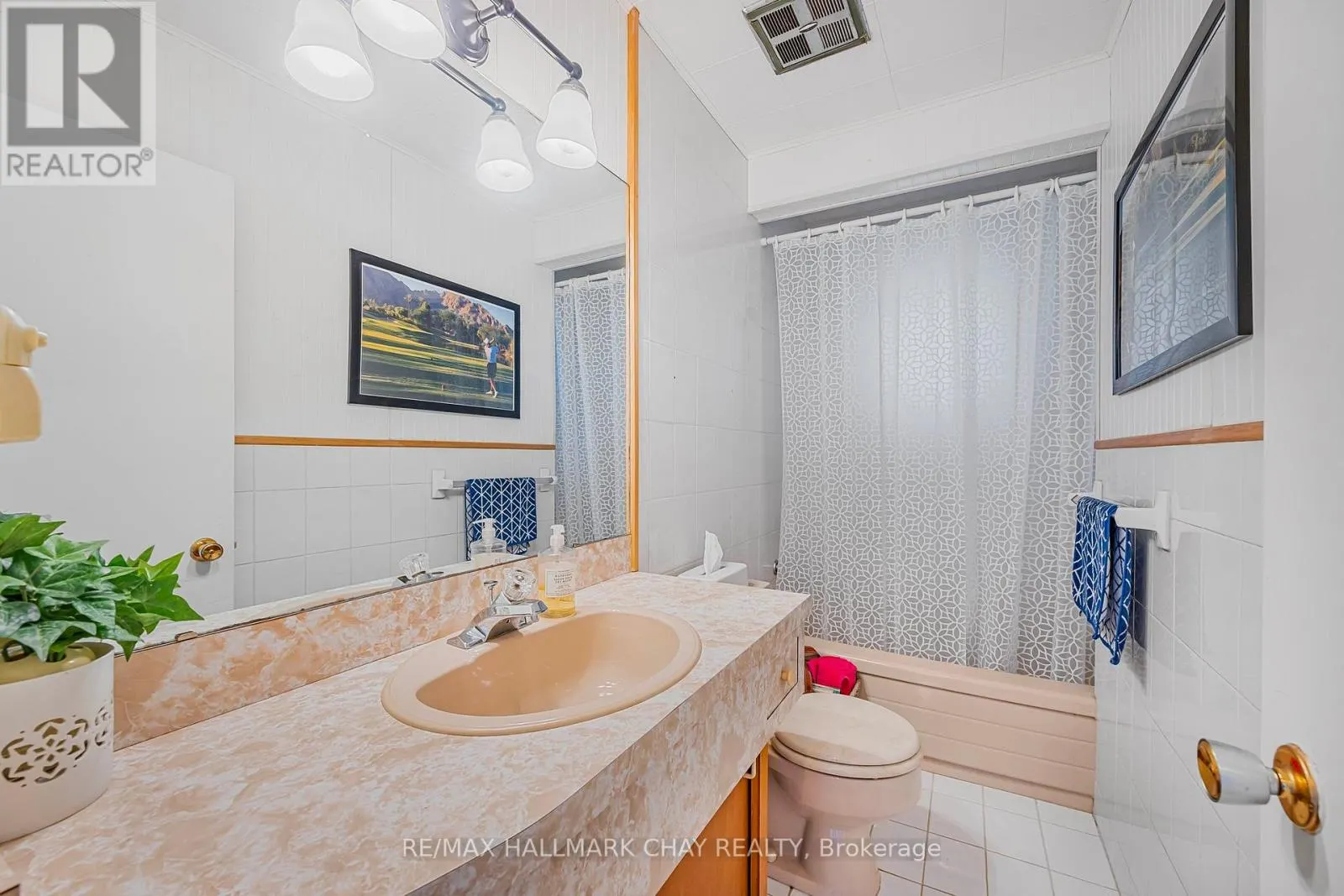 1125 WOODLAND DRIVE