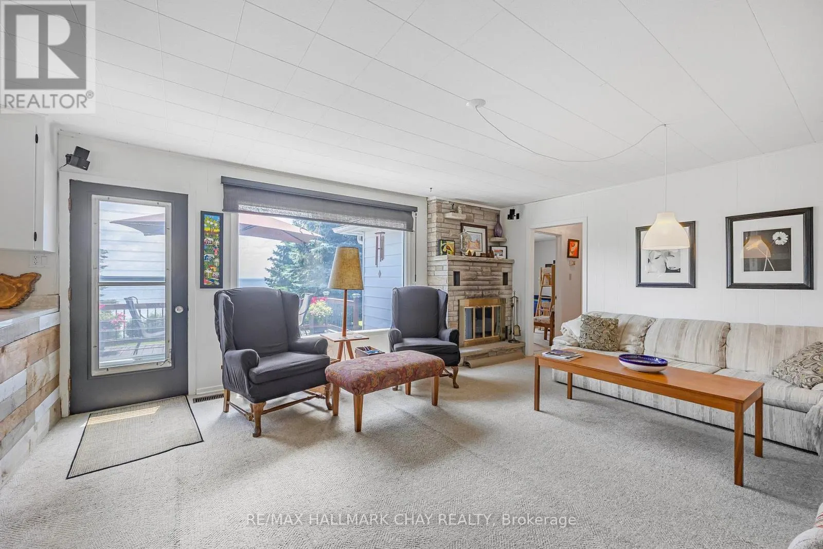 1125 WOODLAND DRIVE