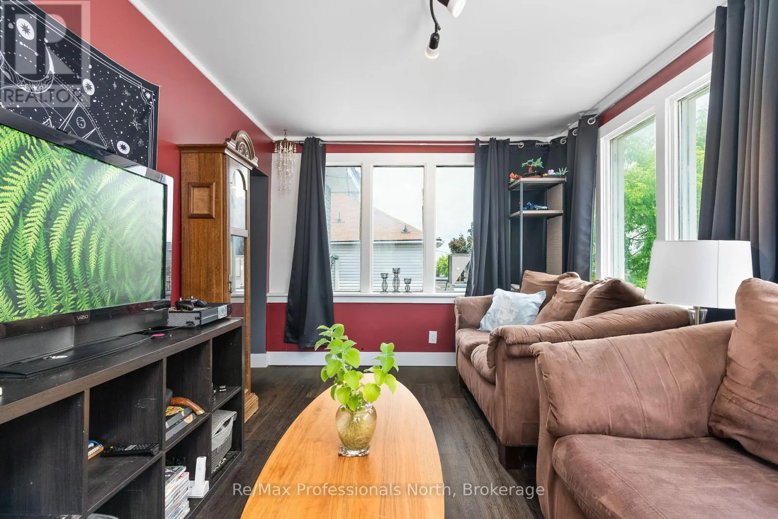 73 COLDWATER STREET E