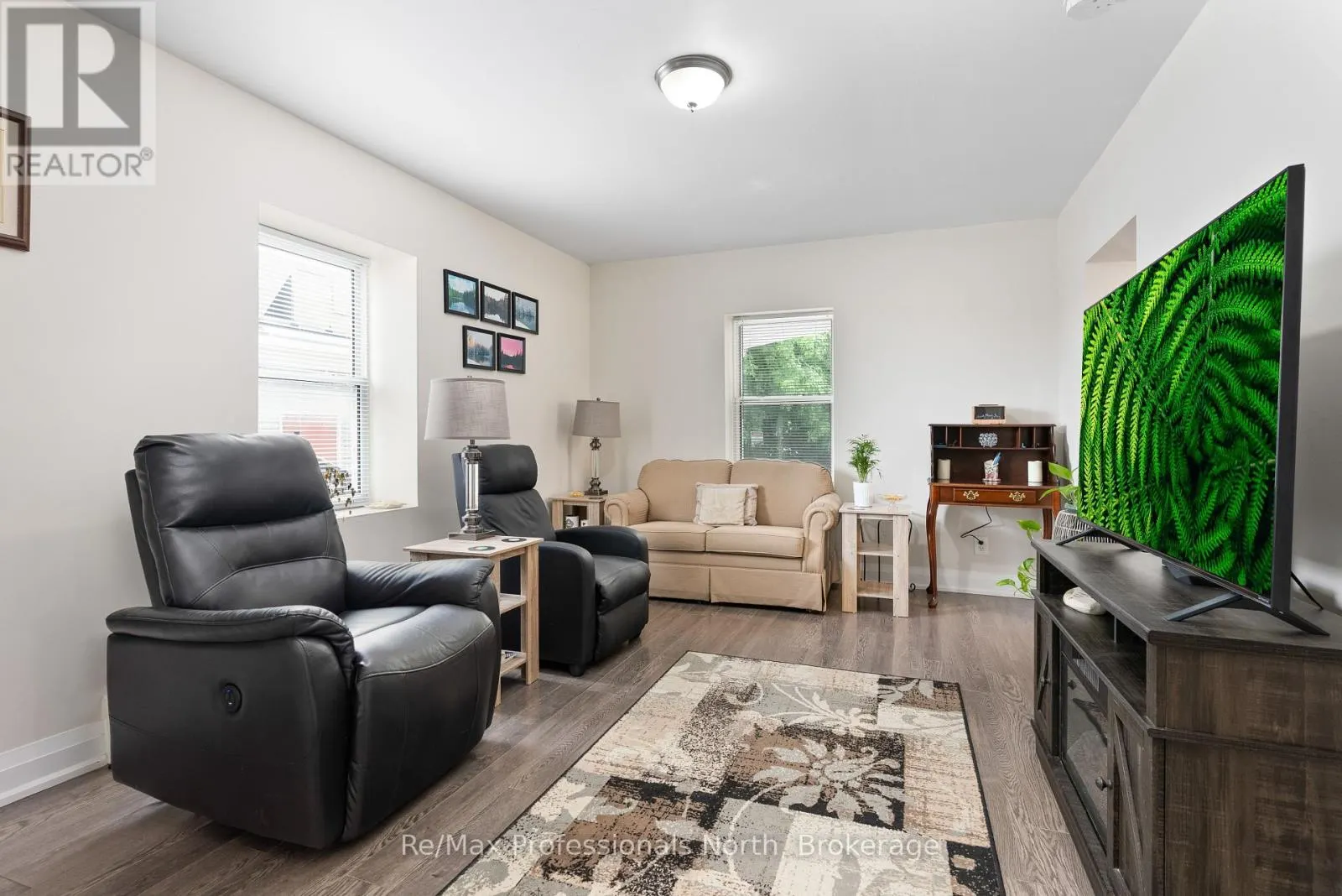 73 COLDWATER STREET E