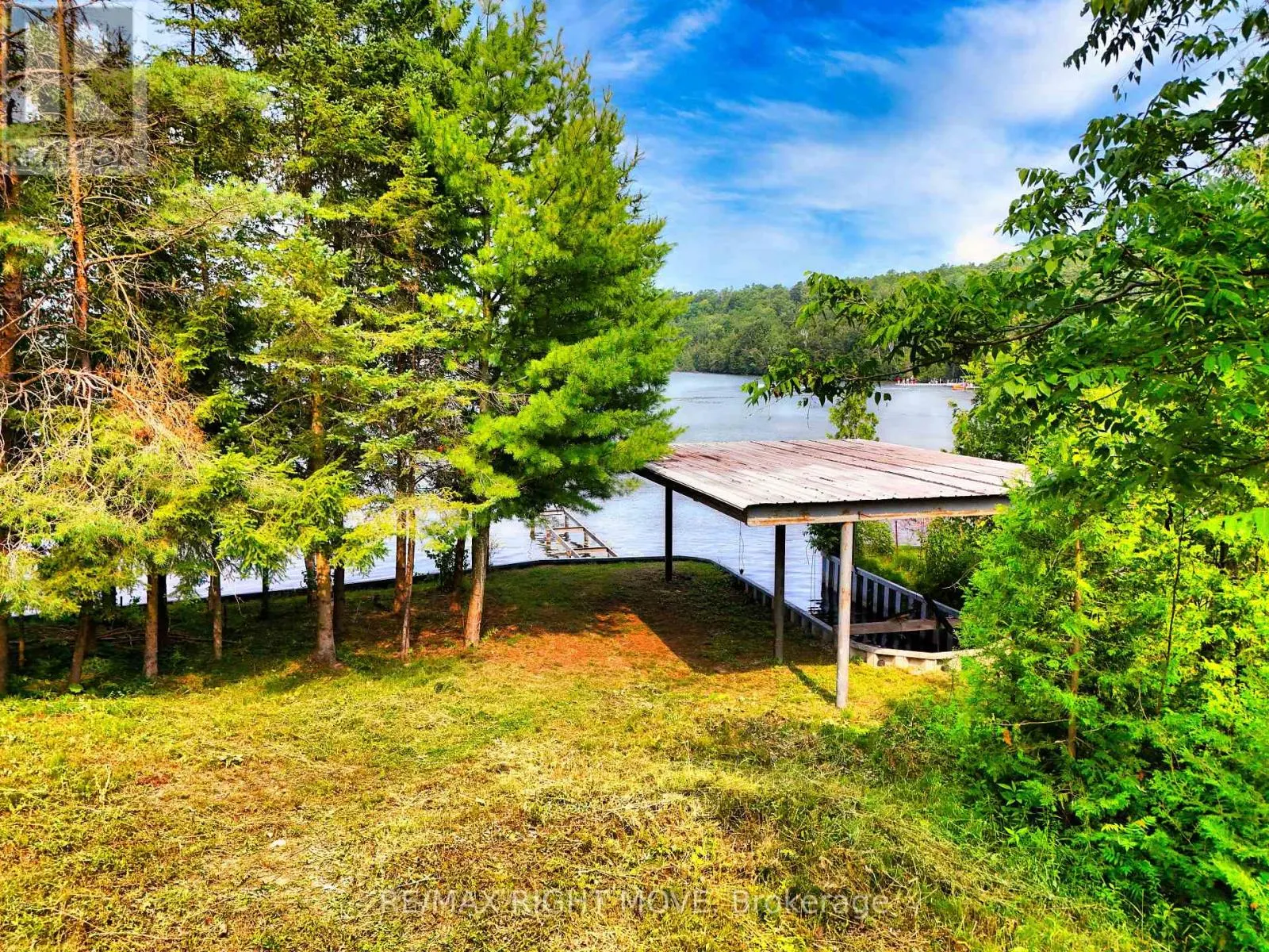 9 BEACH ROAD