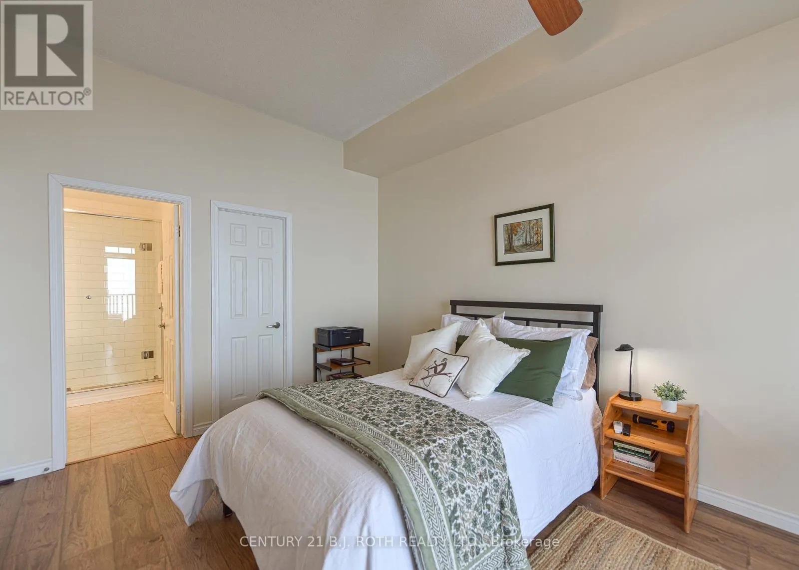 804 - 354 ATHERLEY ROAD