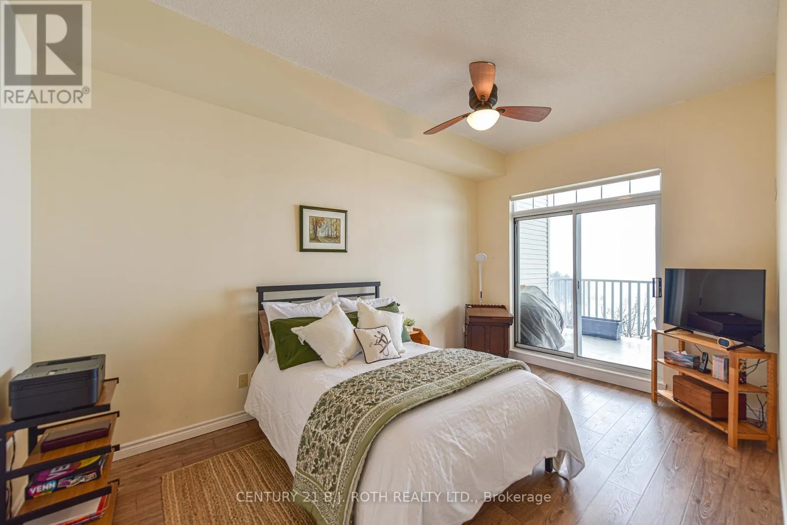 804 - 354 ATHERLEY ROAD