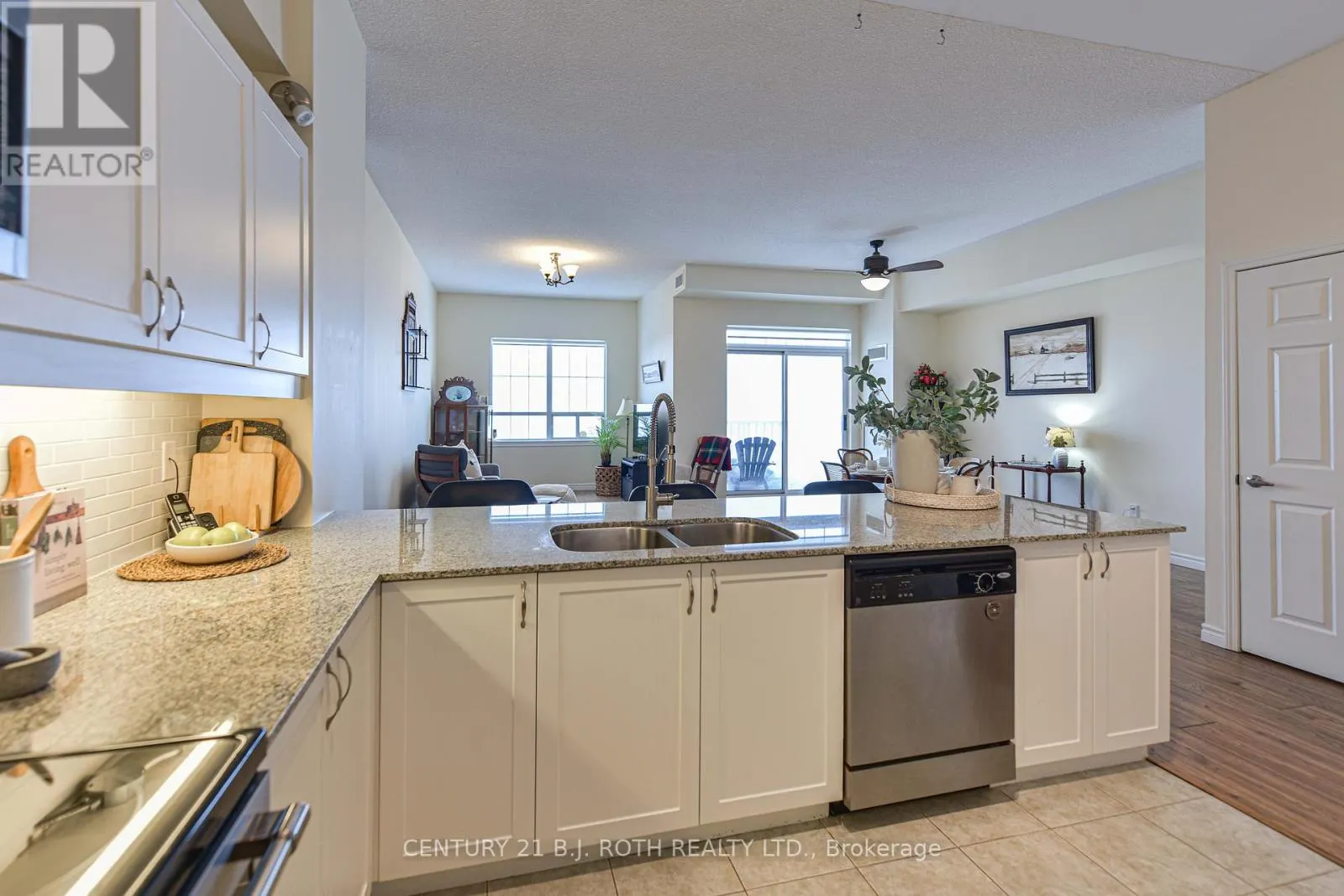804 - 354 ATHERLEY ROAD