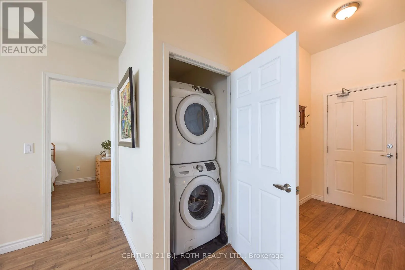 804 - 354 ATHERLEY ROAD