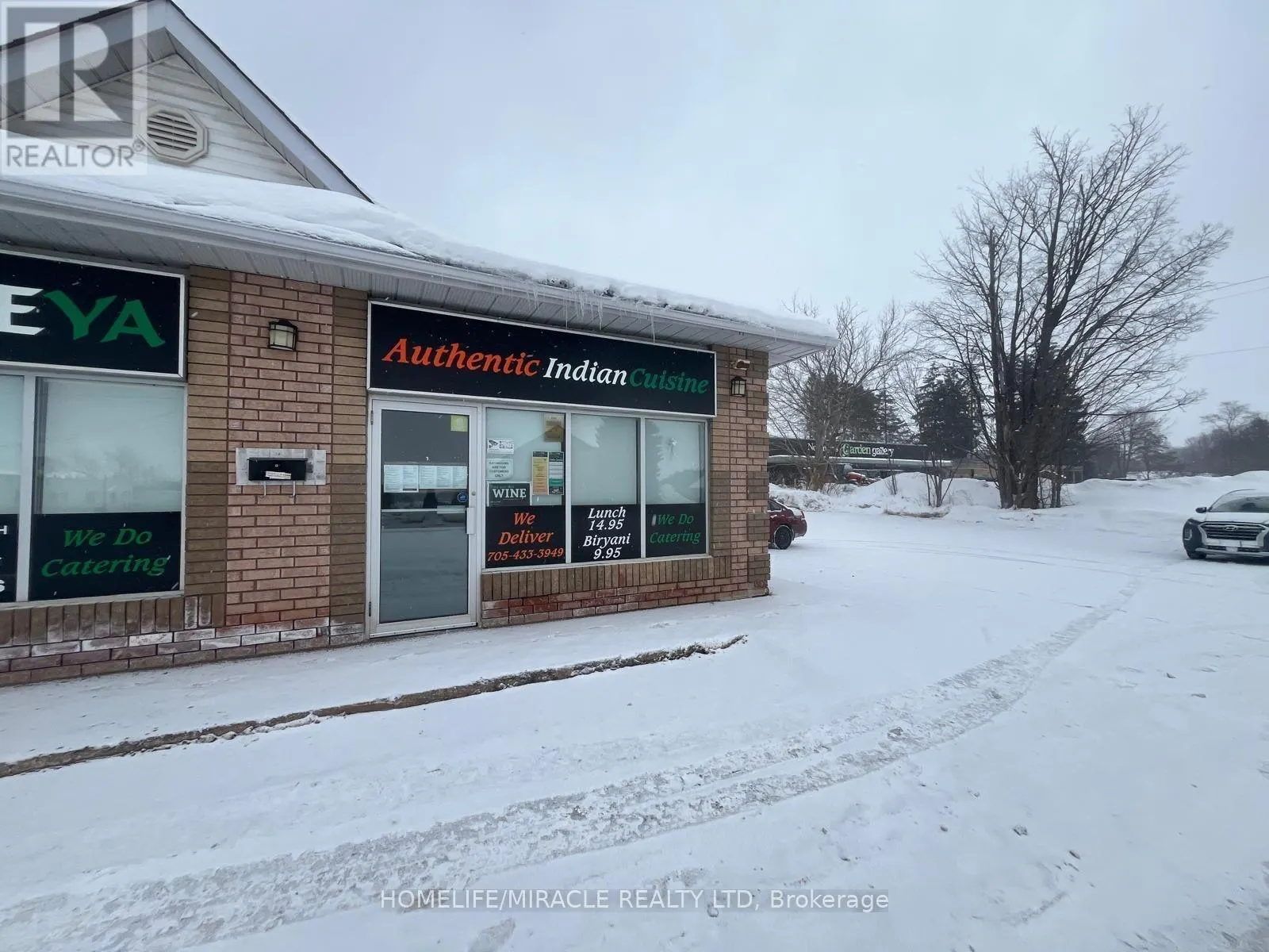 854 YONGE STREET