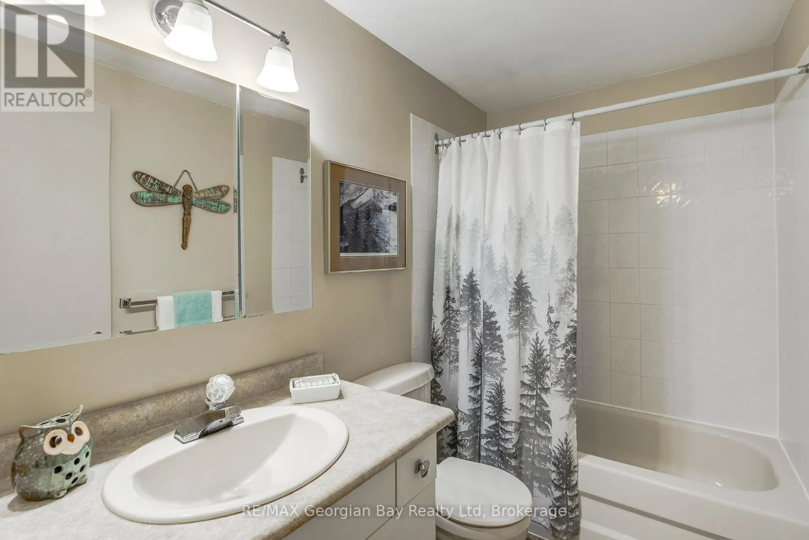 56 - 778 WILLIAM STREET, #56
