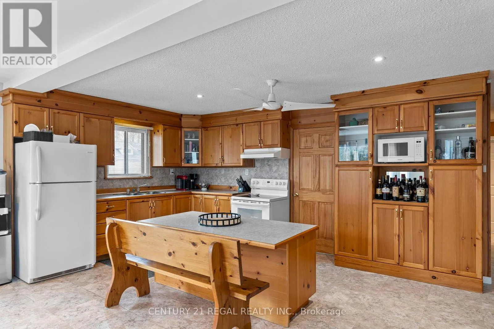 895 CONCESSION RD 17