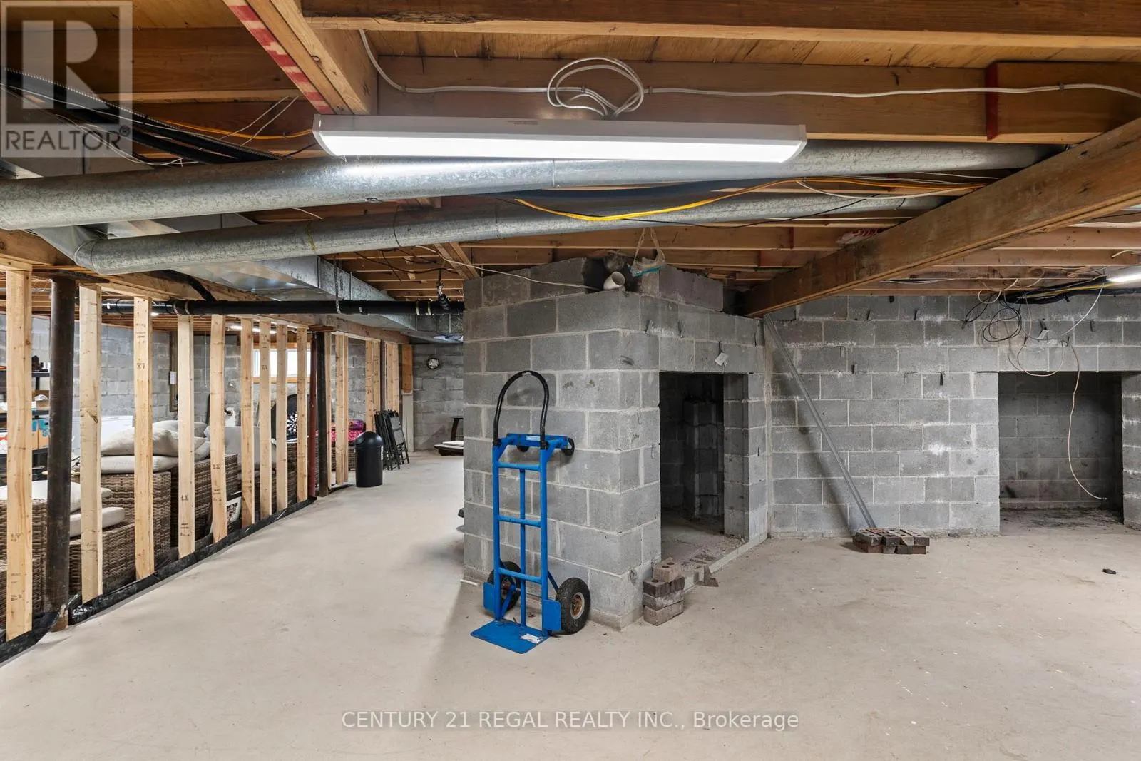 895 CONCESSION RD 17